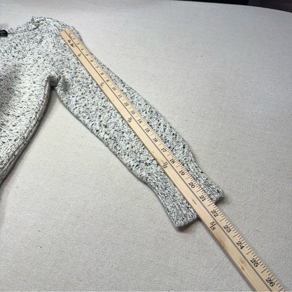 Banana Republic Marled V-Neck Tunic Sweater - Size Medium - Picture 15 of 16